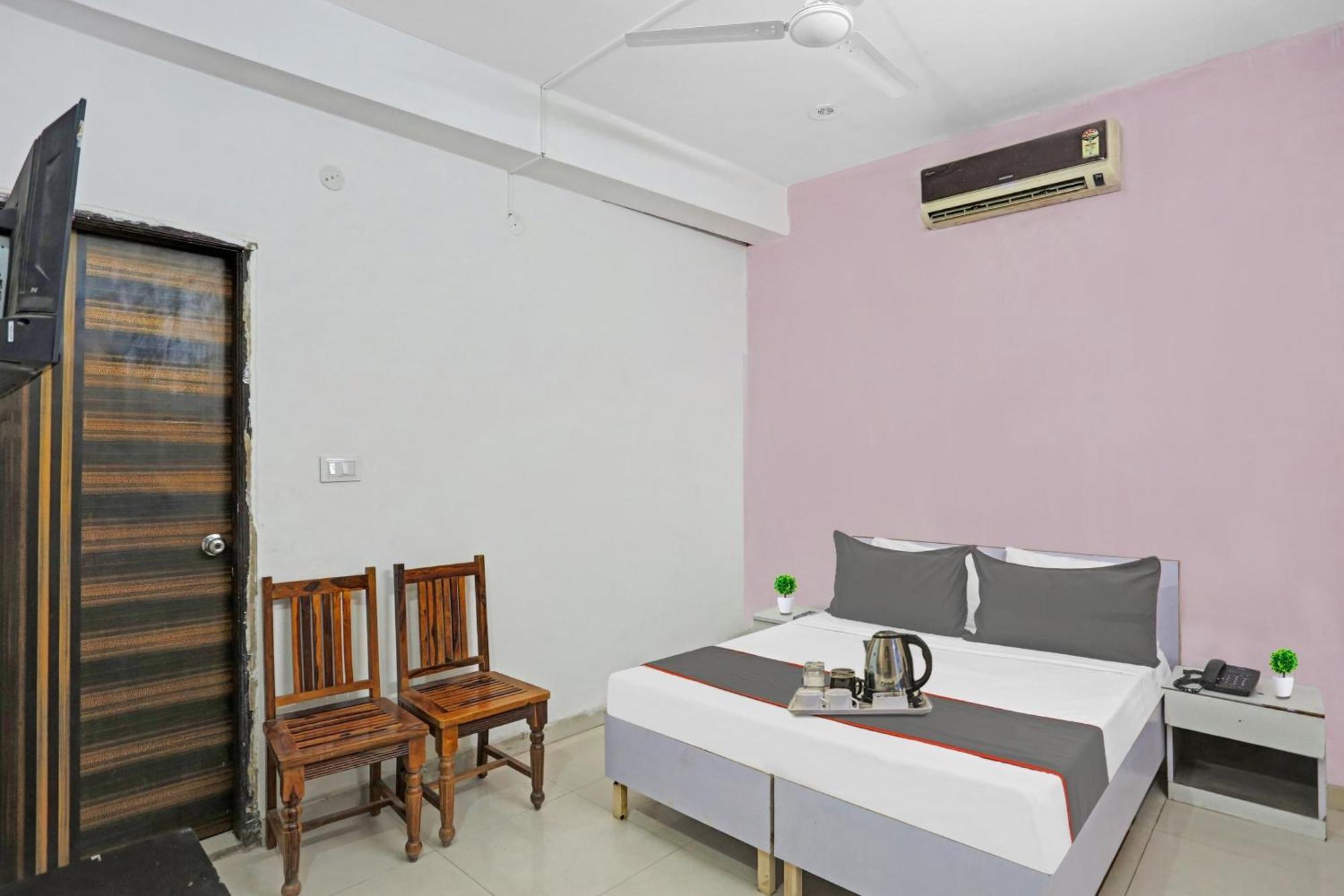 Hotel O Imperial Residency Near Dashrath Puri Metro Station นิวเดลี ภายนอก รูปภาพ