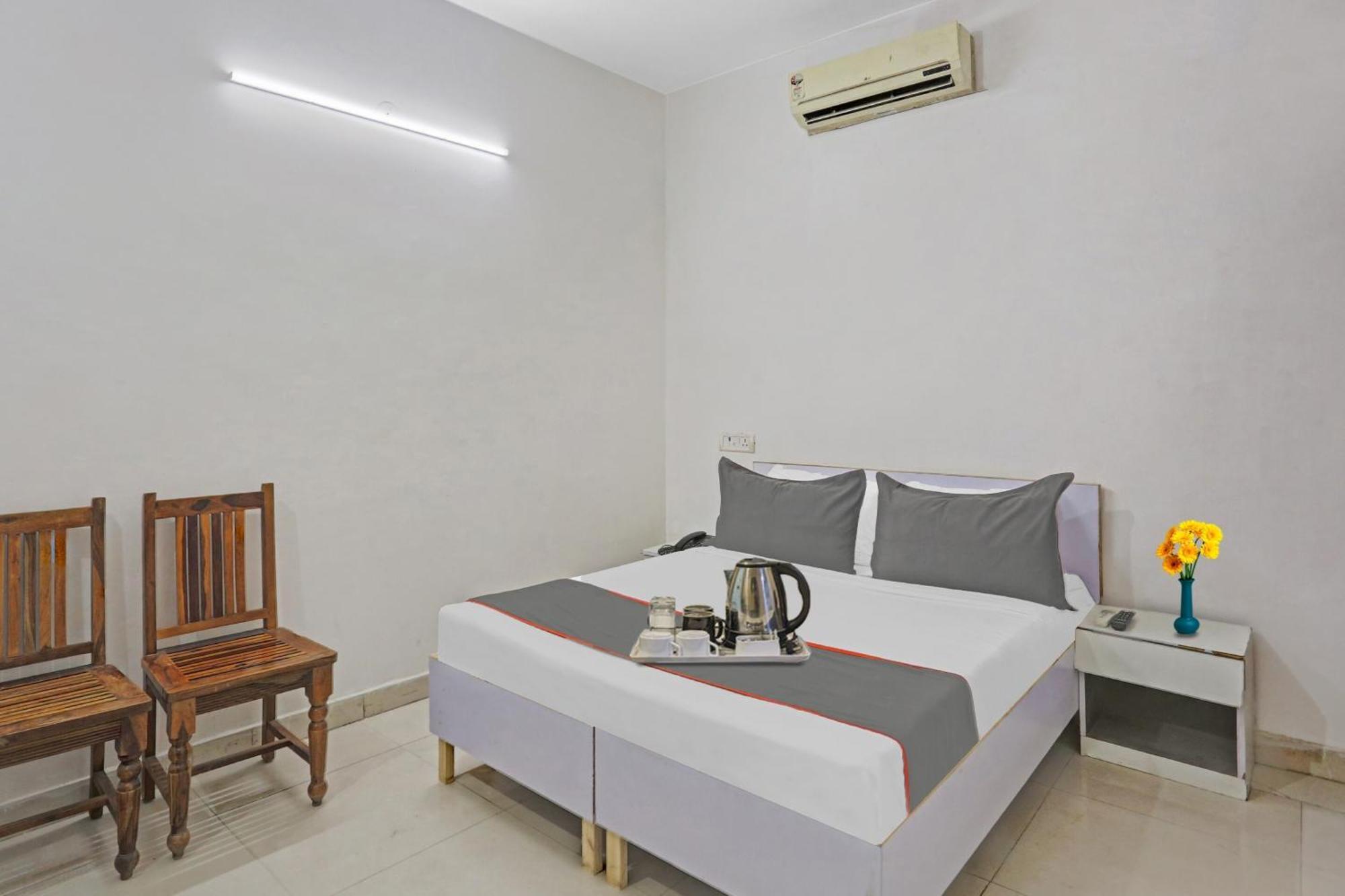 Hotel O Imperial Residency Near Dashrath Puri Metro Station นิวเดลี ภายนอก รูปภาพ