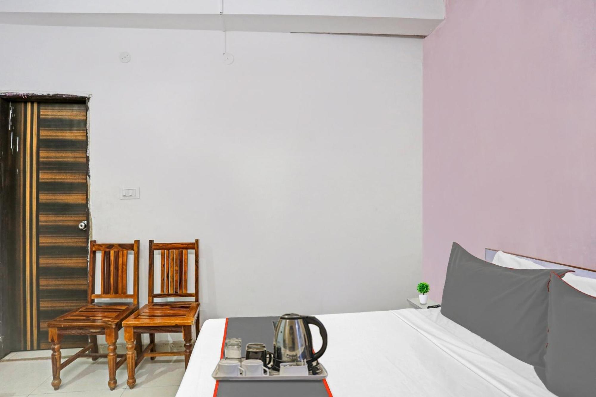 Hotel O Imperial Residency Near Dashrath Puri Metro Station นิวเดลี ภายนอก รูปภาพ